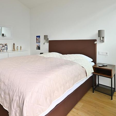 Ferienwohnung La Mola Glowe Esterno foto