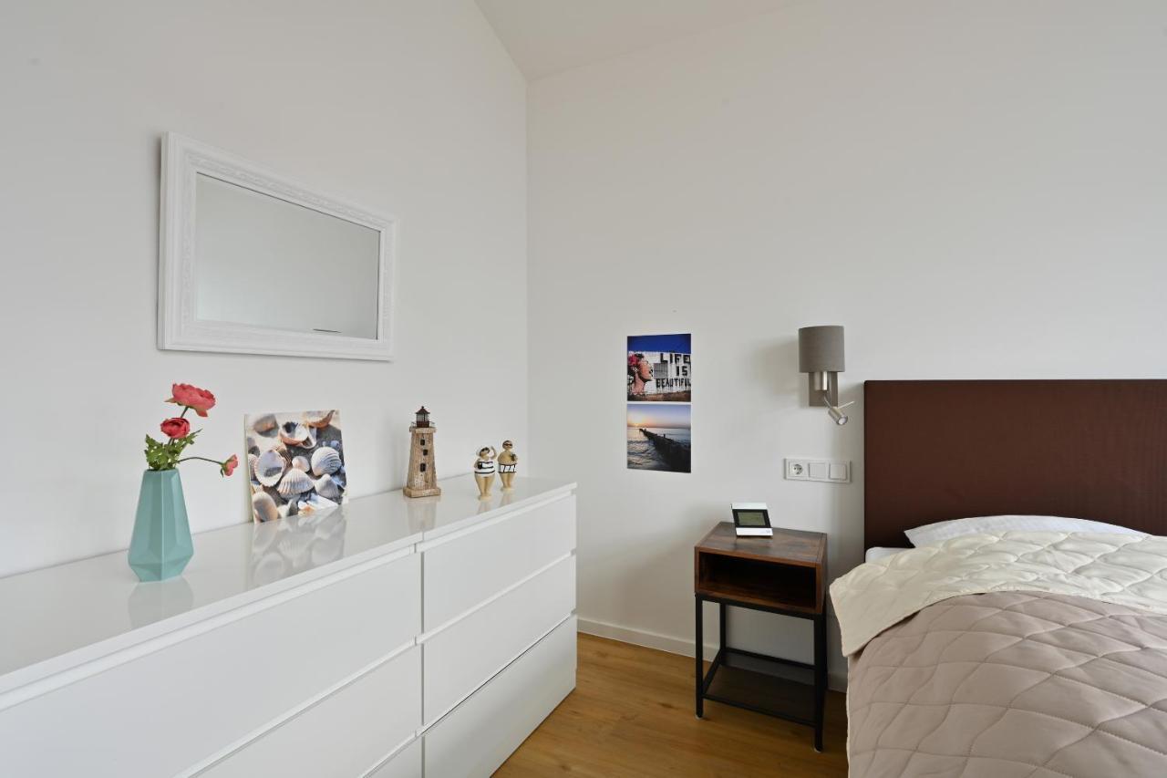 Ferienwohnung La Mola Glowe Esterno foto